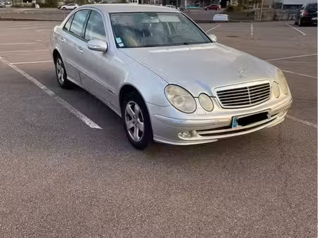 Mercedes-Benz Classe E E 270 177