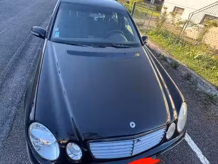 Mercedes-Benz Classe E E 220 2.1 150