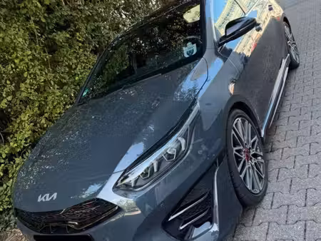 Kia Ceed GT 1.6 T GDi 204