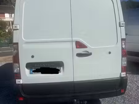 Renault Master 2.3 dCi 125