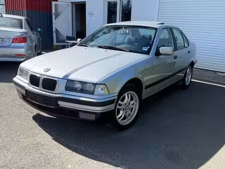 BMW Série 3 316 1.6 102