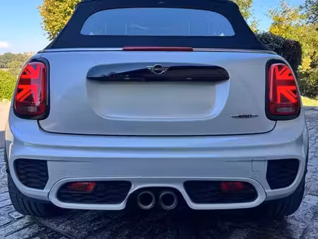 Mini Cabrio John Cooper Works 2.0 231