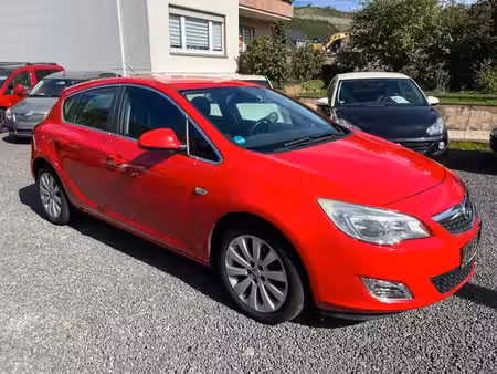 Opel Astra 1.6 115 Cosmo