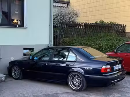 BMW Série 5 540i V8 4.4 286