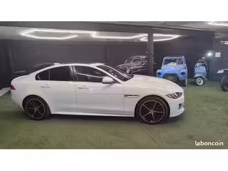 Jaguar XE D180 2.0 180