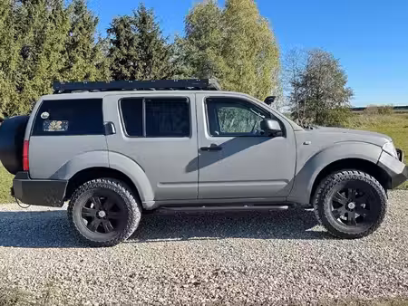 Nissan Pathfinder 2.5 dCi 171 SE 4x4