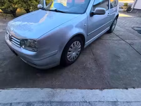 Volkswagen Golf 2.3 170