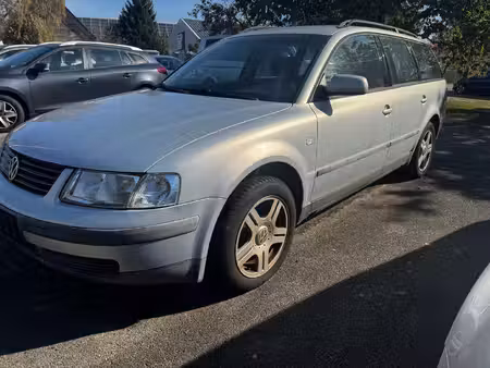 Volkswagen Passat 1.8 125 Confortline