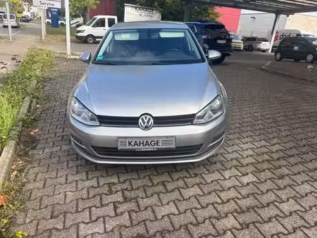 Volkswagen Golf 1.2