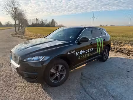 Jaguar F-Pace D165 2.0 163