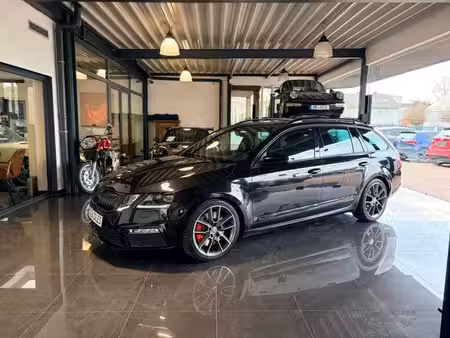 Škoda Octavia RS 2.0 TSI 230