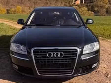 Audi A8 V8 4.2 FSI 350 quattro