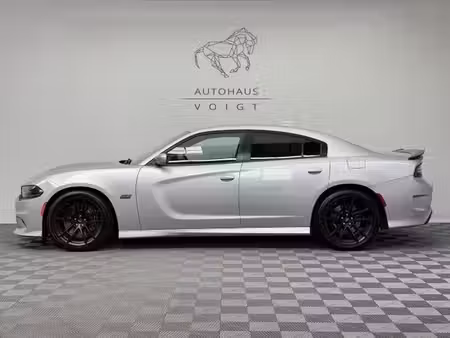 Dodge Charger V8 6.4 Scat Pack