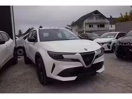 Alfa Romeo Junior Ibrida 1.2