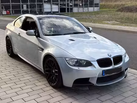 BMW Série 3 M3 V8 4.0 420