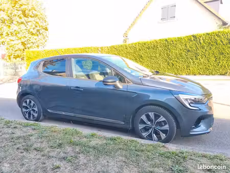 Renault Clio E-Tech 1.6 145