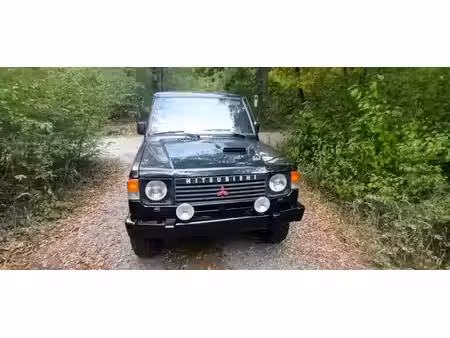 Mitsubishi Pajero 2.5