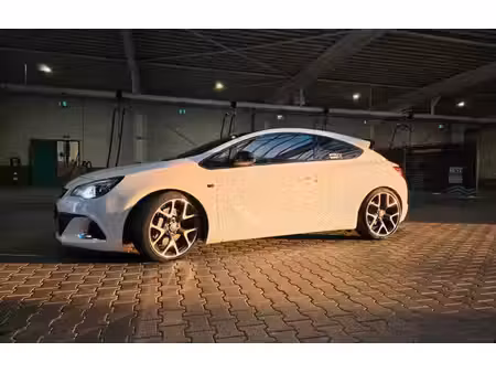 Opel Astra OPC 1.4 OPC Line