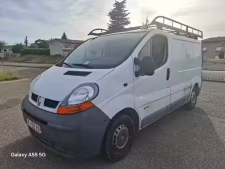 Renault Trafic 1.9 dCi 82