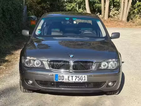 BMW Série 7 750i 4.8 367