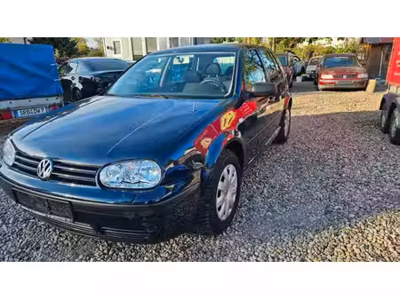 Volkswagen Golf 1.4 75