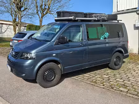Volkswagen Transporter T5 2.5 TDI 174 Highline