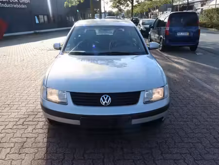 Volkswagen Passat 1.6