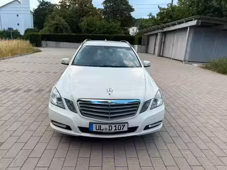 Mercedes-Benz Classe E E 200 2.1 CDI 136