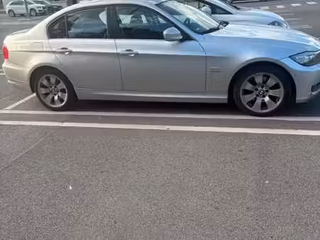 BMW Série 3 325i 3.0 218 xDrive
