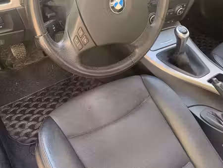 BMW Série 3 318i 2.0 143