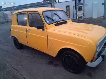 Renault R4 4L