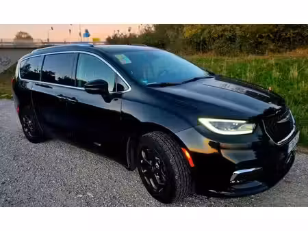 Chrysler Pacifica Limited