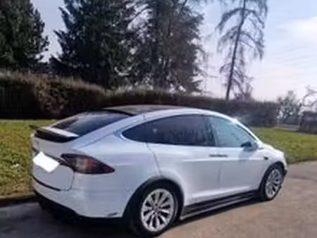 Tesla Model X 90d 422 4x4