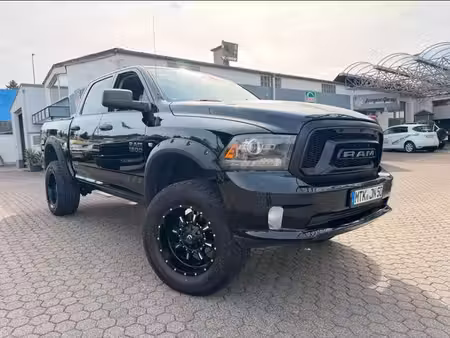 Dodge RAM 1500 V8 5.7