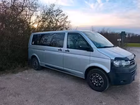 Volkswagen Transporter T5 2.0 TDI 140
