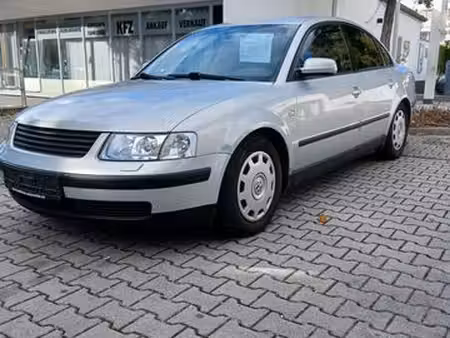 Volkswagen Passat 1.8 125 Highline