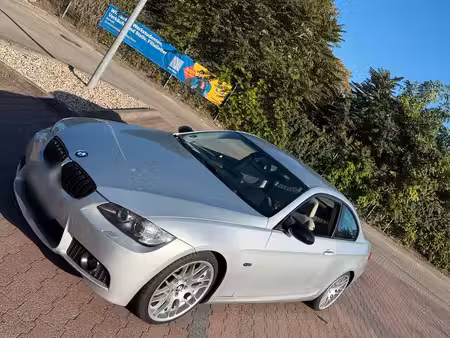 BMW Série 3 325i 218