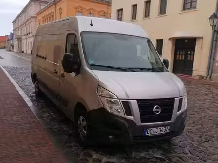 Nissan NV400 2.3 dCi 125