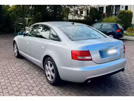 Audi A6 V6 3.2 FSI 255 quattro
