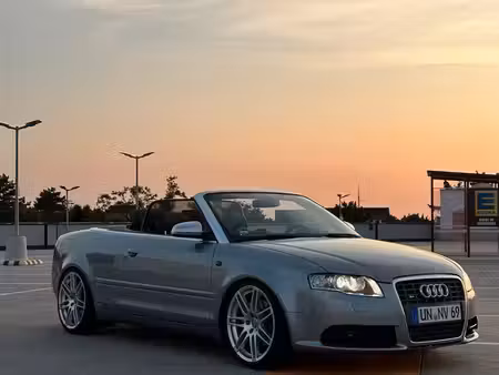 Audi A4 2.0 TFSI 200 S line