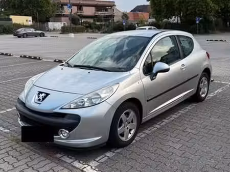 Peugeot 207 1.4 HDi 70