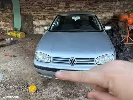 Volkswagen Golf 1.6 TDI 105