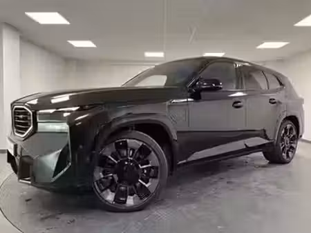 BMW XM V8 4.4 653