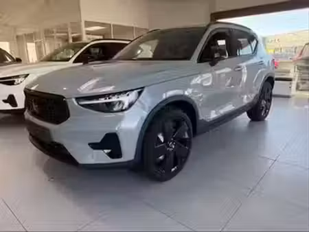Volvo XC40 B3 2.0 163 Black Edition