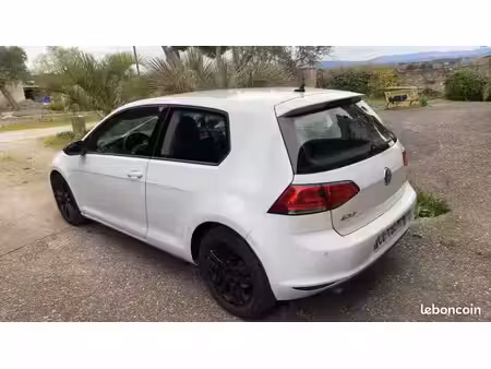 Volkswagen Golf 1.6 TDI 105