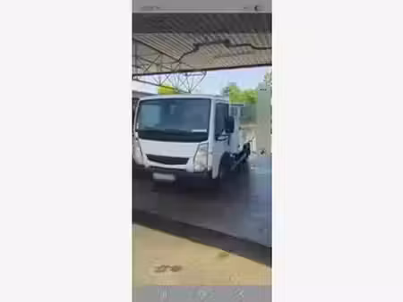 Renault Maxity 