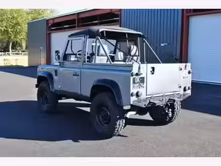 Land Rover Defender 2.5 122 4x4