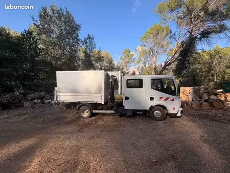 Renault Maxity 
