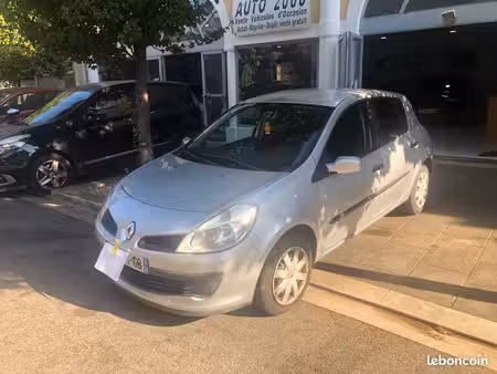 Renault Clio 1.2 75
