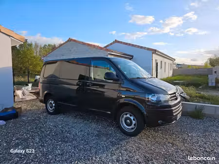Volkswagen Transporter T5 2.0 TDI 140
